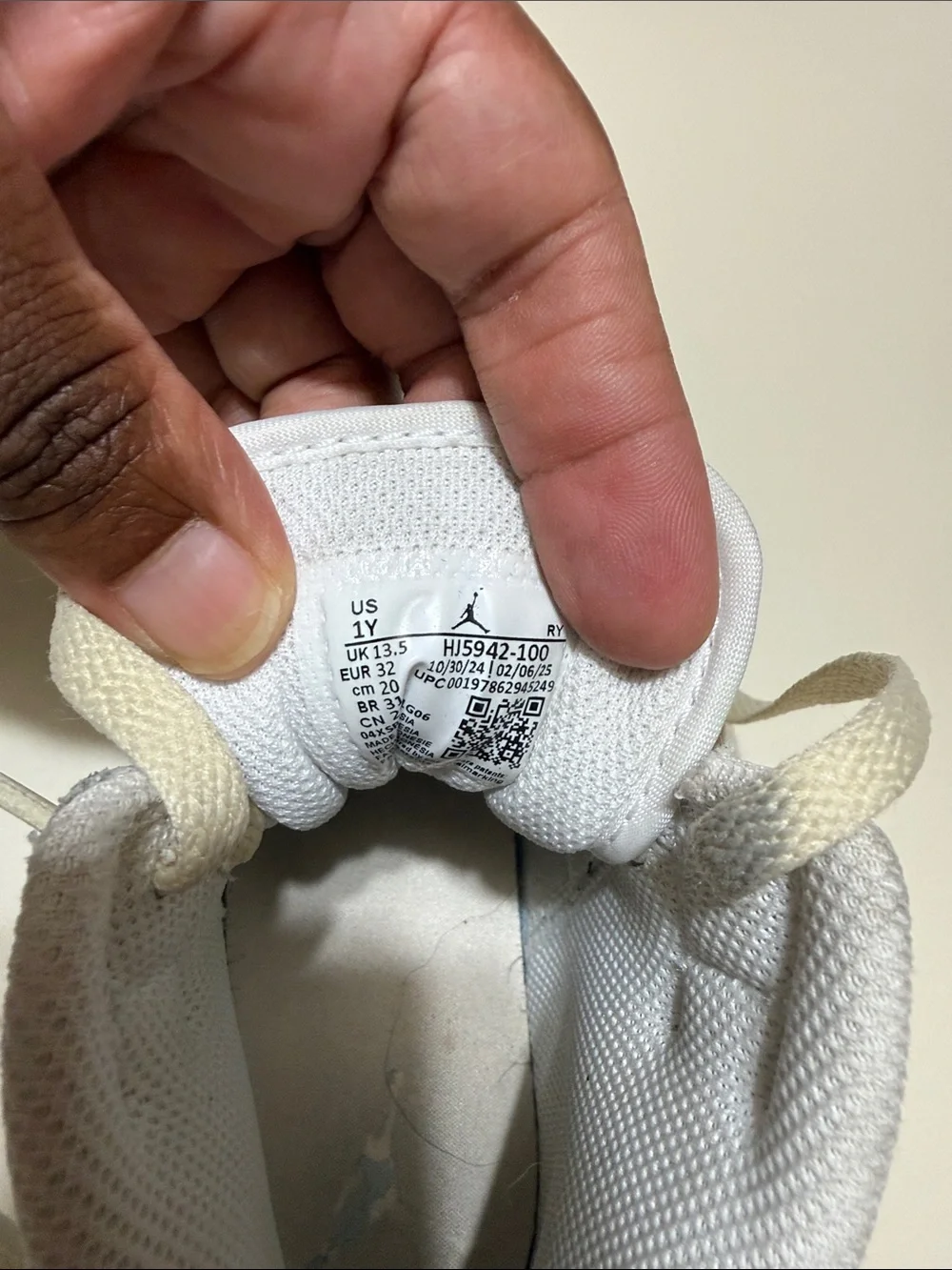 Jordan Kids Mid-Top Sneakers in White and Beige